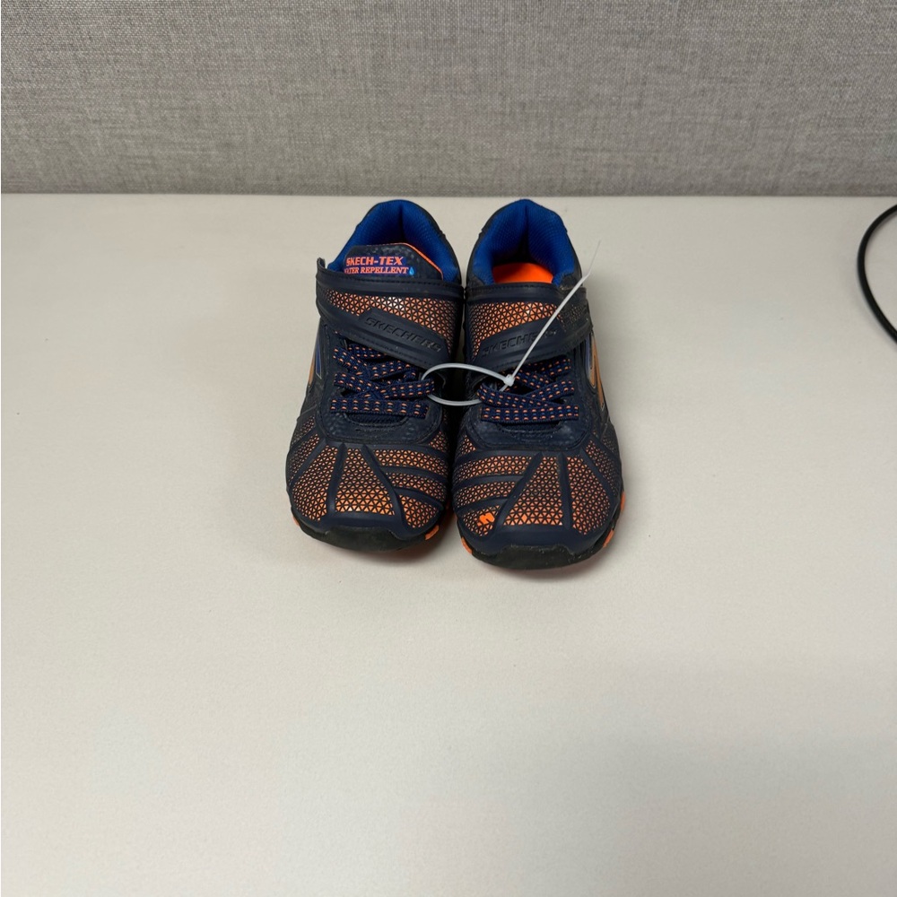 Skechers Boys Size 2 Shoes